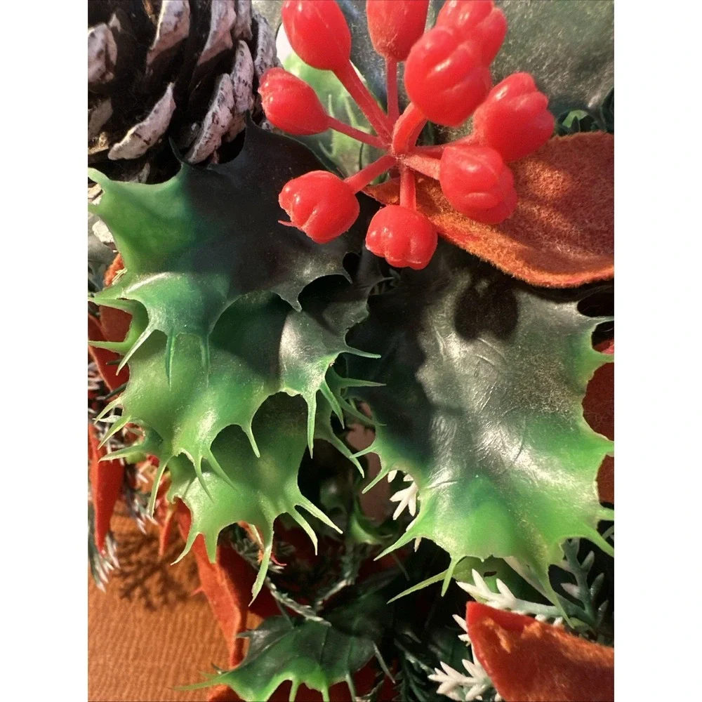 Vintage Mid Century Christmas POINSETTIA HOLLY Greenery‎ Basket Decoration
